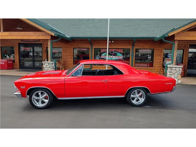 Chevrolet-Chevelle-1966-2-door-coupe-14