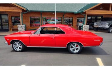 Chevrolet-Chevelle-1966-2-door-coupe-15