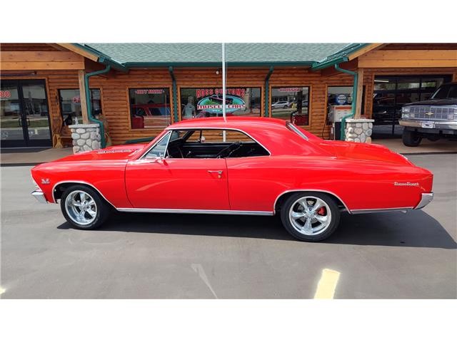 Chevrolet-Chevelle-1966-2-door-coupe-17