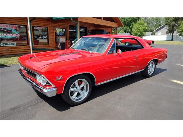 Chevrolet-Chevelle-1966-2-door-coupe-2