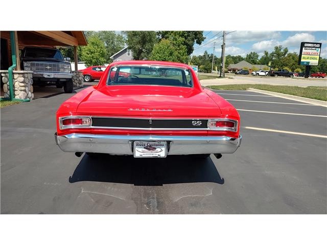 Chevrolet-Chevelle-1966-2-door-coupe-25
