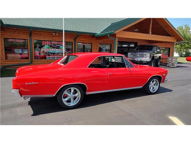 Chevrolet-Chevelle-1966-2-door-coupe-30