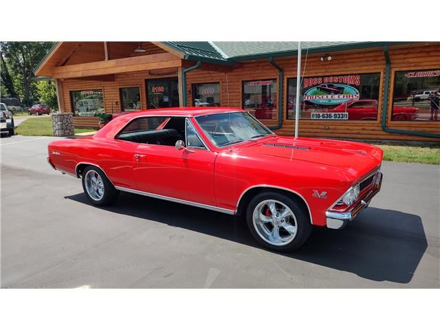 Chevrolet-Chevelle-1966-2-door-coupe-37
