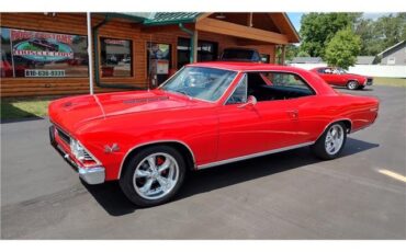 Chevrolet-Chevelle-1966-2-door-coupe-5