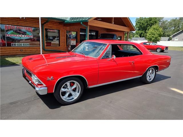 Chevrolet-Chevelle-1966-2-door-coupe-5