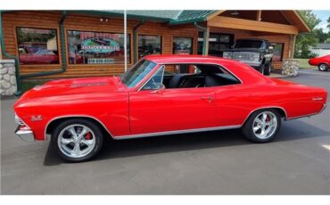 Chevrolet-Chevelle-1966-2-door-coupe-8