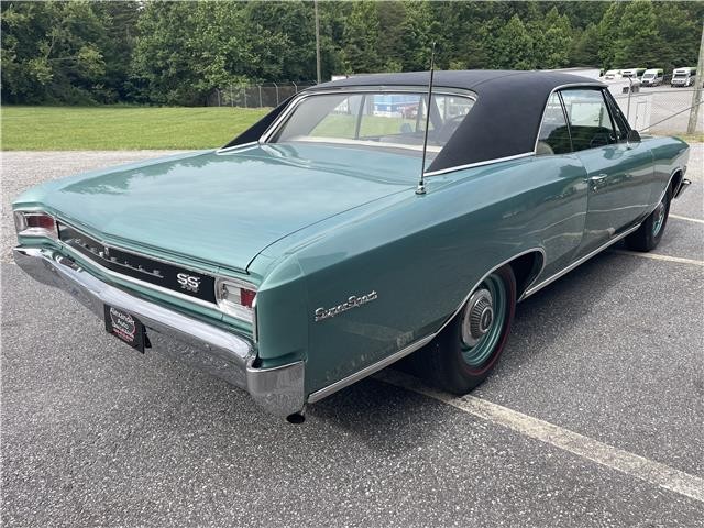 Chevrolet-Chevelle-1966-Hardtop-3