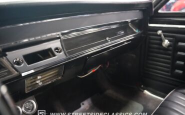 Chevrolet-Chevelle-1966-Hugger-Orange-Black-4