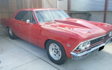 Chevrolet-Chevelle-1966-Red