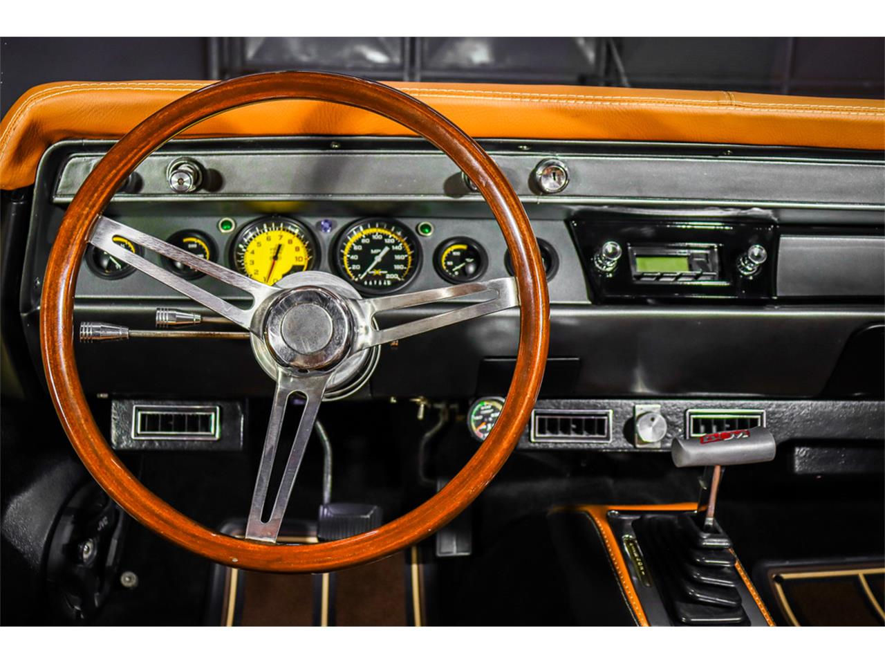 Chevrolet-Chevelle-1966-SATIN-BLACK-TANGERINE-46