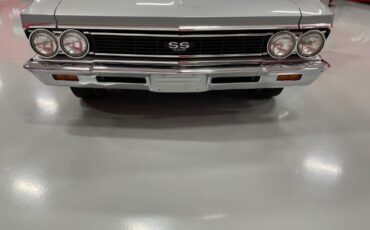 Chevrolet-Chevelle-1966-Silver-Black-11