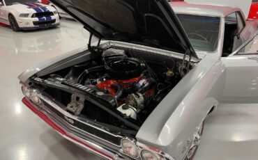 Chevrolet-Chevelle-1966-Silver-Black-12