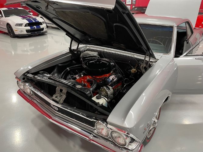 Chevrolet-Chevelle-1966-Silver-Black-12