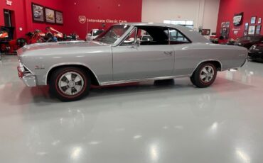 Chevrolet-Chevelle-1966-Silver-Black-16