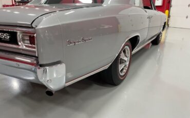 Chevrolet-Chevelle-1966-Silver-Black-27
