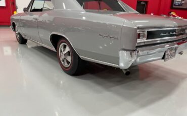 Chevrolet-Chevelle-1966-Silver-Black-3
