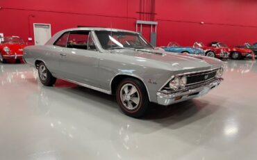 Chevrolet-Chevelle-1966-Silver-Black-7