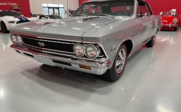 Chevrolet-Chevelle-1966-Silver-Black-9