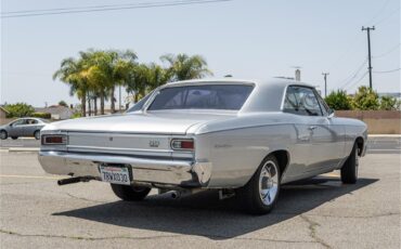 Chevrolet-Chevelle-1966-Silver-BlackWhite-15