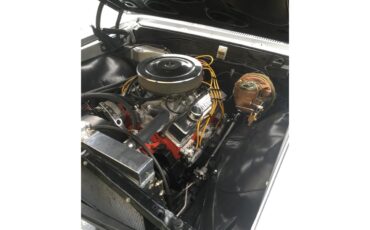 Chevrolet-Chevelle-1966-Silver-BlackWhite-26