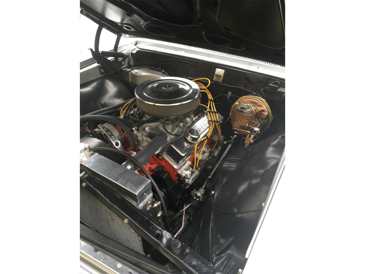 Chevrolet-Chevelle-1966-Silver-BlackWhite-26