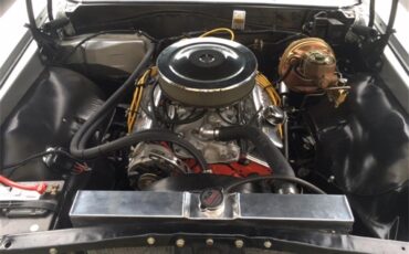 Chevrolet-Chevelle-1966-Silver-BlackWhite-27
