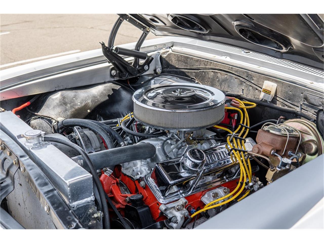 Chevrolet-Chevelle-1966-Silver-BlackWhite-29