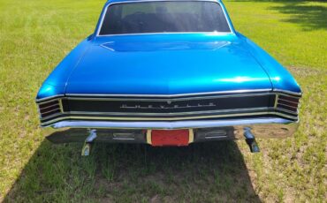 Chevrolet-Chevelle-1967-Bahama-Blue-Metallic-Black-and-Blue-11