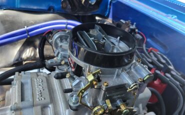 Chevrolet-Chevelle-1967-Bahama-Blue-Metallic-Black-and-Blue-26