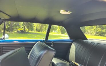 Chevrolet-Chevelle-1967-Bahama-Blue-Metallic-Black-and-Blue-32