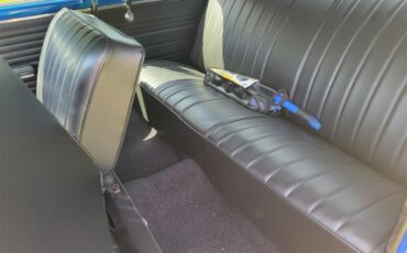 Chevrolet-Chevelle-1967-Bahama-Blue-Metallic-Black-and-Blue-33