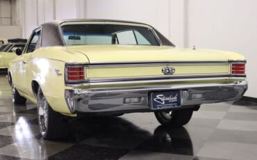 Chevrolet-Chevelle-1967-Butternut-Yellow-Black-17