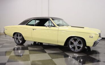 Chevrolet-Chevelle-1967-Butternut-Yellow-Black-20