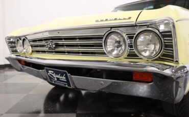 Chevrolet-Chevelle-1967-Butternut-Yellow-Black-27