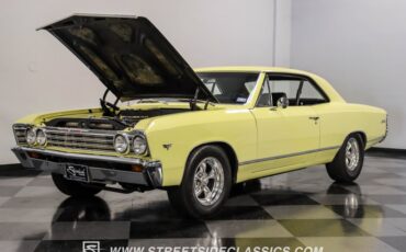 Chevrolet-Chevelle-1967-Butternut-Yellow-Gold-19