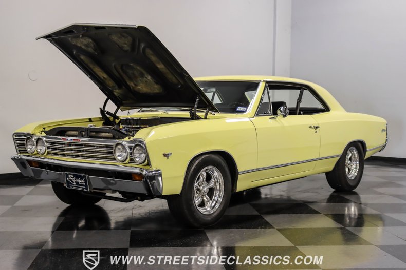 Chevrolet-Chevelle-1967-Butternut-Yellow-Gold-19