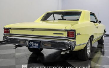 Chevrolet-Chevelle-1967-Butternut-Yellow-Gold-2
