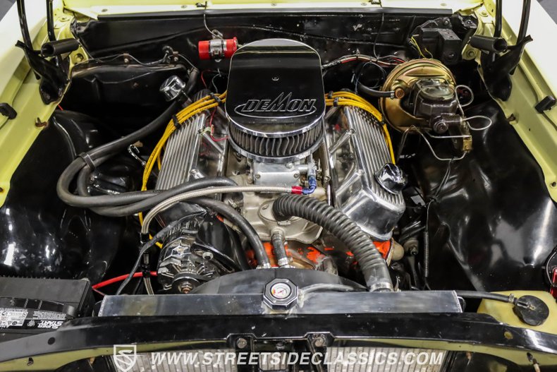 Chevrolet-Chevelle-1967-Butternut-Yellow-Gold-22