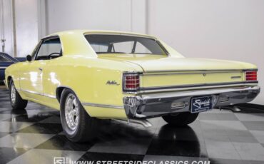 Chevrolet-Chevelle-1967-Butternut-Yellow-Gold-29