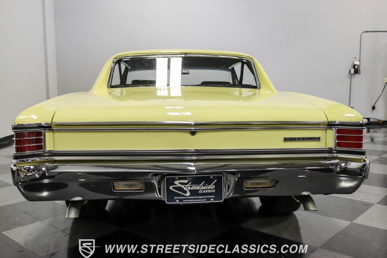 Chevrolet-Chevelle-1967-Butternut-Yellow-Gold-30
