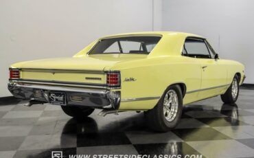 Chevrolet-Chevelle-1967-Butternut-Yellow-Gold-31