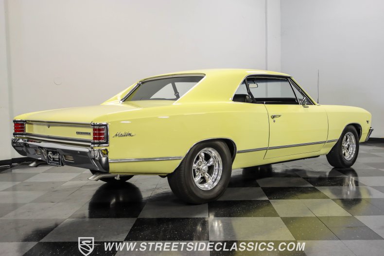 Chevrolet-Chevelle-1967-Butternut-Yellow-Gold-32