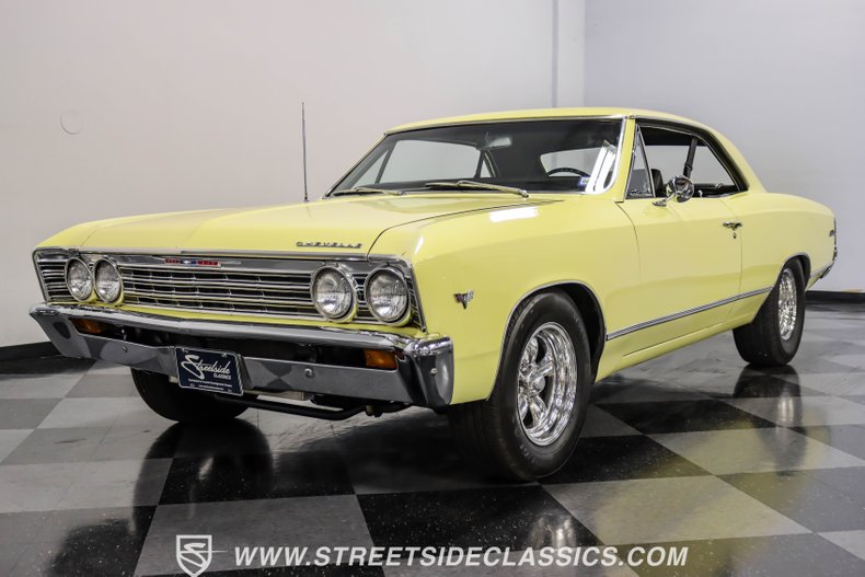 Chevrolet-Chevelle-1967-Butternut-Yellow-Gold-38