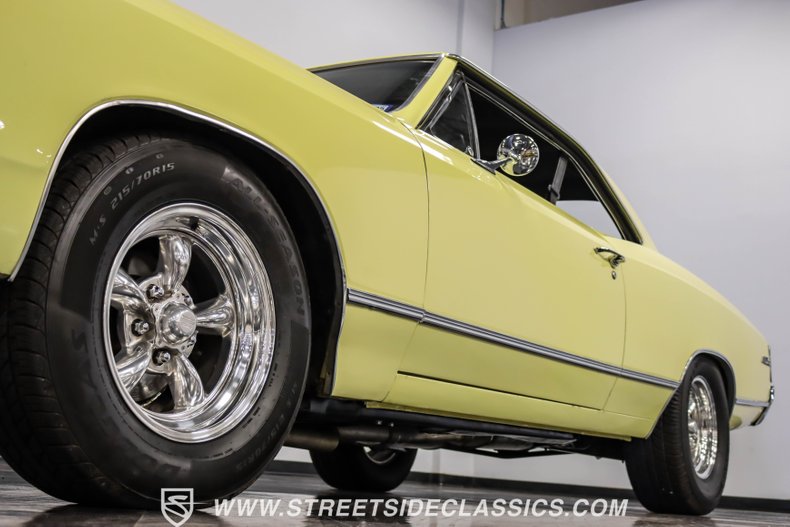 Chevrolet-Chevelle-1967-Butternut-Yellow-Gold-42