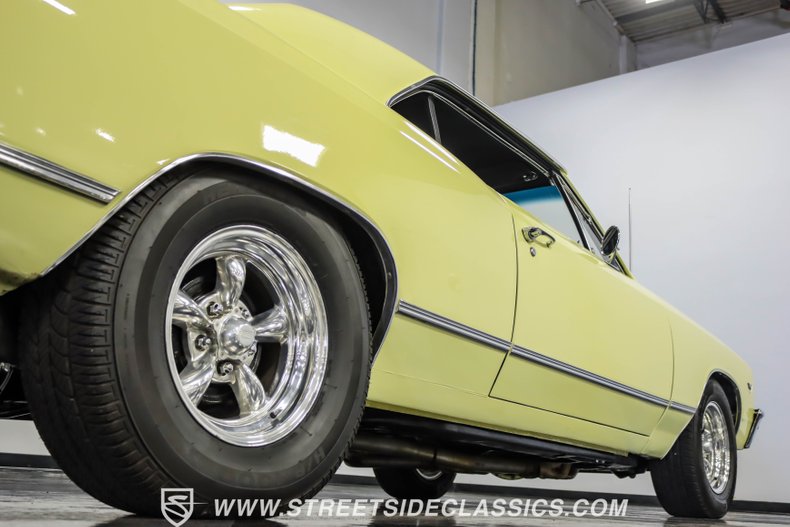 Chevrolet-Chevelle-1967-Butternut-Yellow-Gold-45