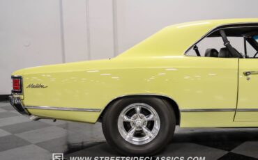 Chevrolet-Chevelle-1967-Butternut-Yellow-Gold-46