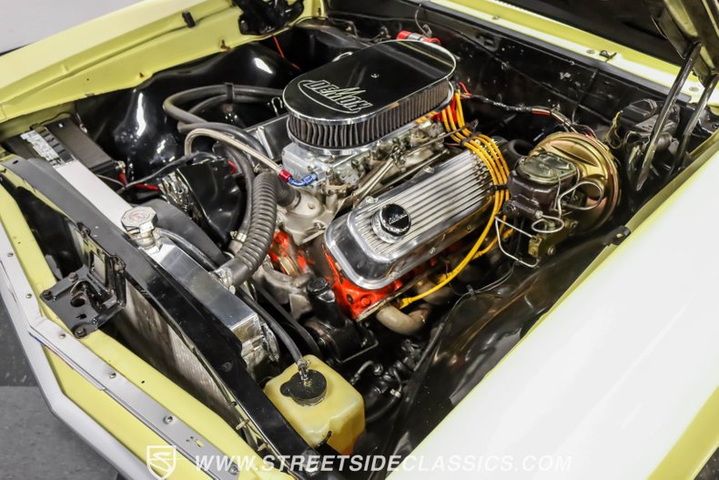 Chevrolet-Chevelle-1967-Butternut-Yellow-Gold-48