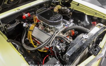 Chevrolet-Chevelle-1967-Butternut-Yellow-Gold-49