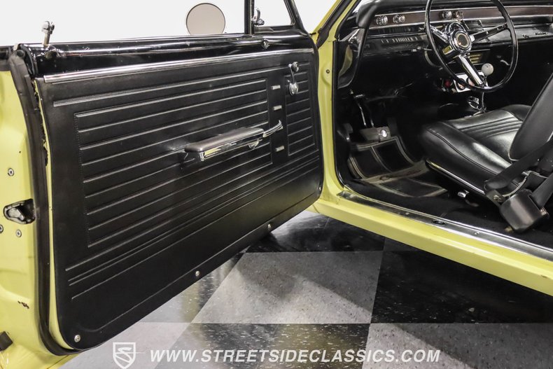 Chevrolet-Chevelle-1967-Butternut-Yellow-Gold-7