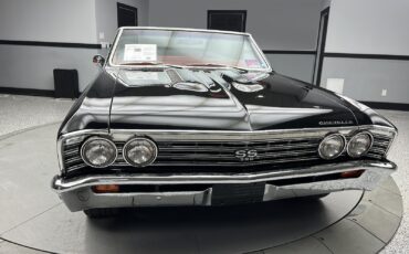 Chevrolet-Chevelle-1967-Convertible-1